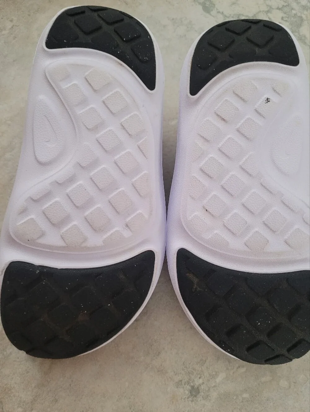 Nike Aqua Swoosh